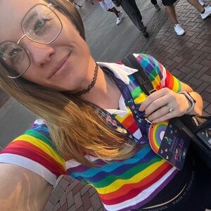 Meet your Posher, Crystalyn